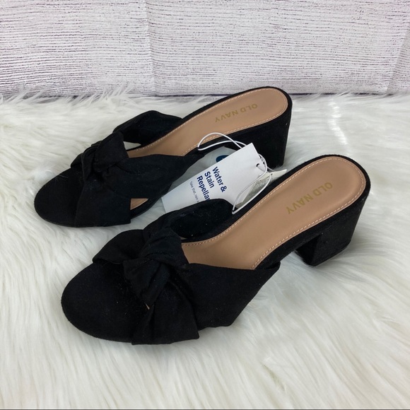 Old navy black velvet block heel sandals - Picture 6 of 10